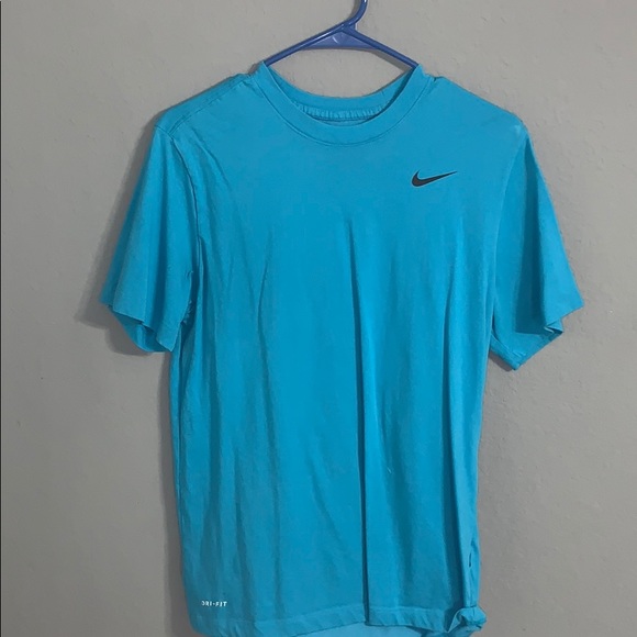 Other - men nike shirt